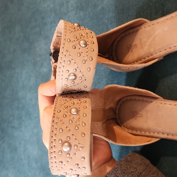 Frye carson sandals 6.5 taupe - Picture 3 of 7